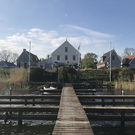 Amsterdam Village Hotel Bagian luar foto