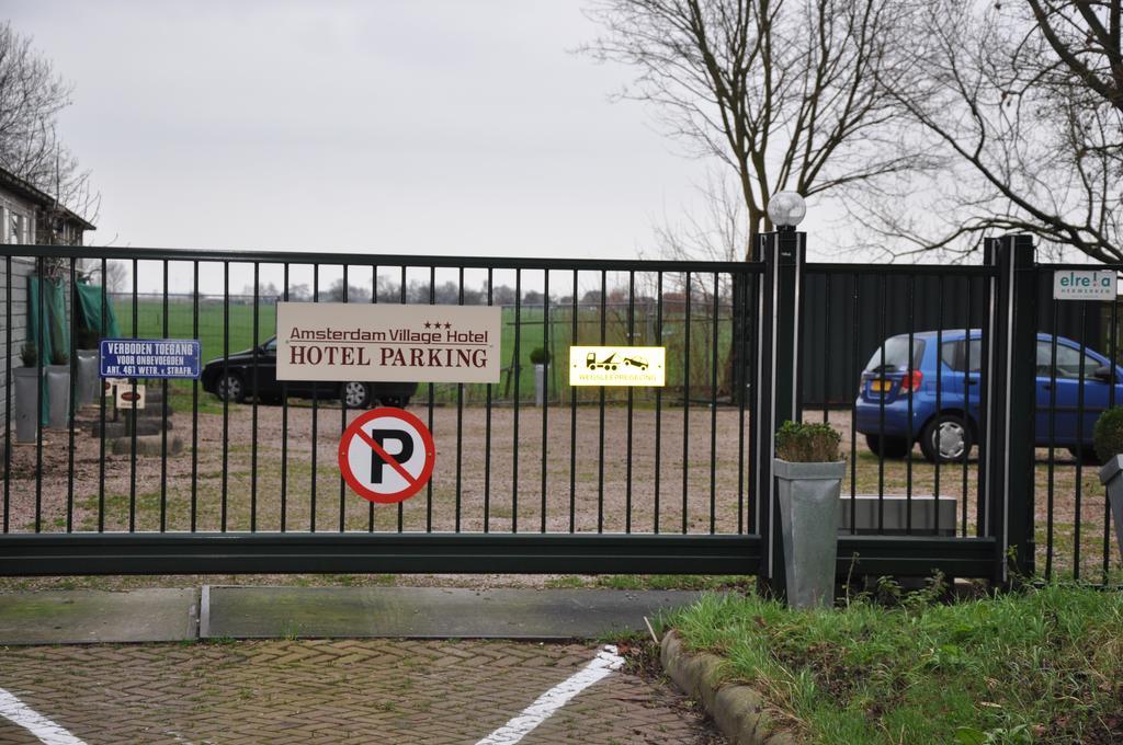 Amsterdam Village Hotel Bagian luar foto