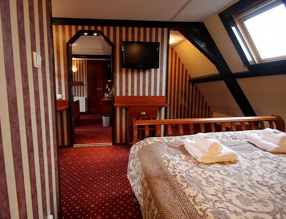 Amsterdam Village Hotel Bagian luar foto
